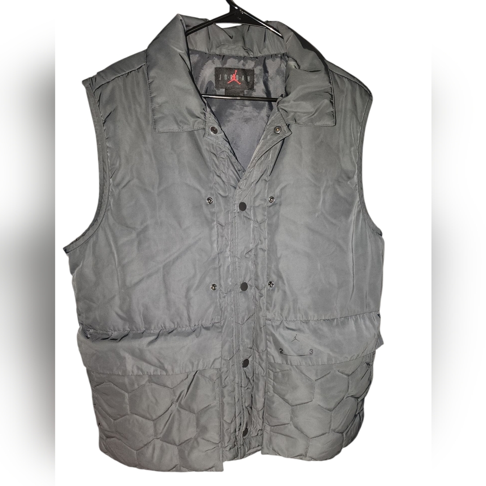 Rare Air Jordan Men's Gray Quilted  23 Vest Size Large